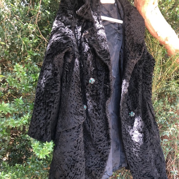 Vintage black double breasted fur coat - Picture 5 of 7